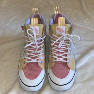 Pastel MTE Vans